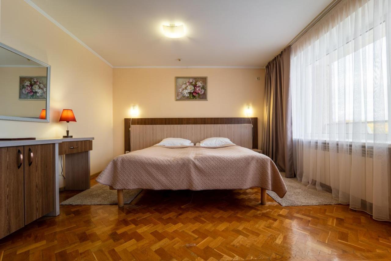 Hotel Halychyna Ternopil Exterior photo